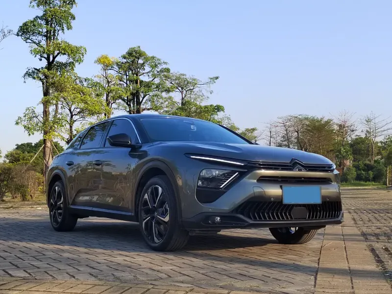 2022 Citroen C5 X 1.6T 175HP L4 8AT,autocango,china used car exporter,china ev exporter,chinese used car exporter,chinese used ev exporter