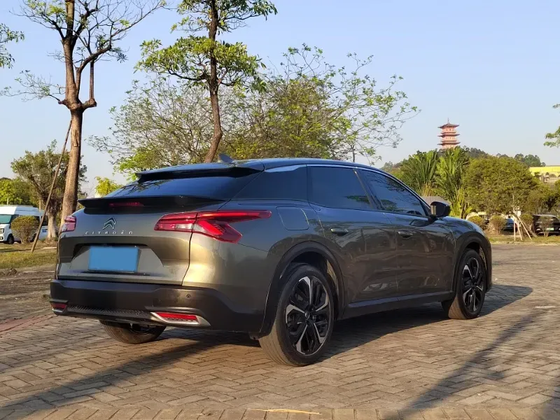2022 Citroen C5 X 1.6T 175HP L4 8AT,autocango,china used car exporter,china ev exporter,chinese used car exporter,chinese used ev exporter
