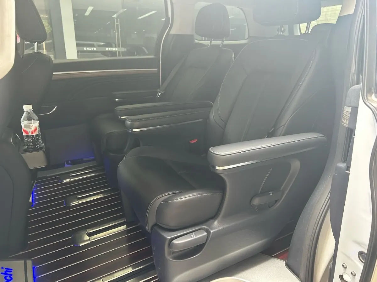 2023 GAC Trumpchi M8 2.0T 252HP L4 8AT,autocango,china used car exporter,china ev exporter,chinese used car exporter,chinese used ev exporter