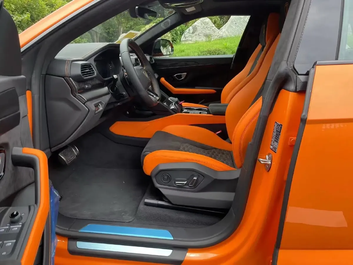 2021 Lamborghini Urus 4.0T 641HP V8 8AT,autocango,china used car exporter,china ev exporter,chinese used car exporter,chinese used ev exporter