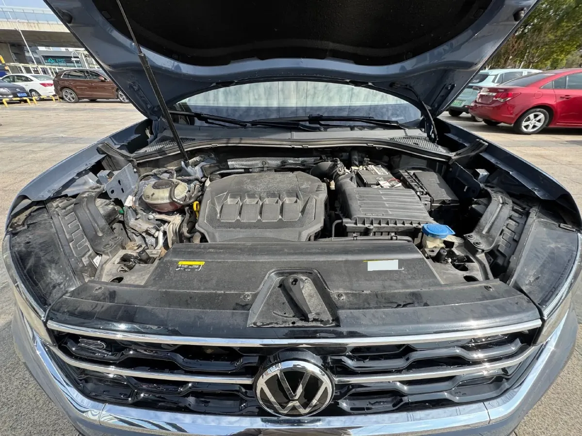 2020 Volkswagen Tayron X 2.0T 186HP L4 7DCT,autocango,china used car exporter,china ev exporter,chinese used car exporter,chinese used ev exporter