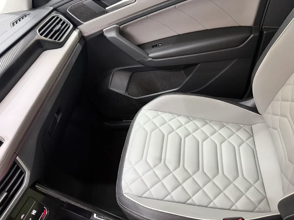 2023 Volkswagen Tayron 1.4T 150HP L4 7DCT,autocango,china used car exporter,china ev exporter,chinese used car exporter,chinese used ev exporter