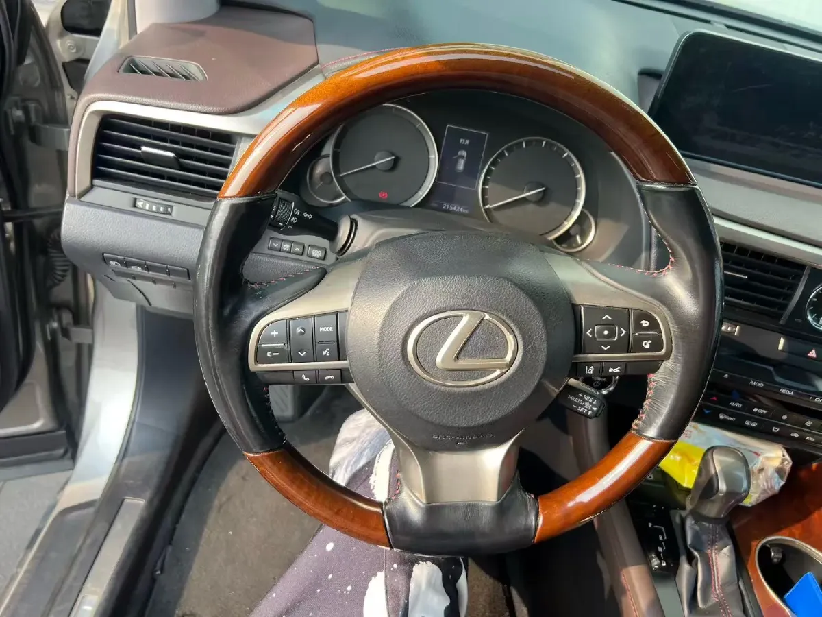 2016 Volkswagen Touareg 3.0T 320HP V6 8AT,autocango,china used car exporter,china ev exporter,chinese used car exporter,chinese used ev exporter