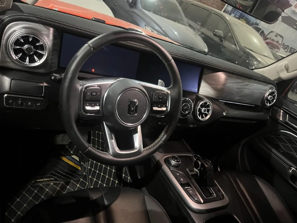 2023 Tank 300 2.0T 227HP L4 8AT,autocango,china used car exporter,china ev exporter,chinese used car exporter,chinese used ev exporter