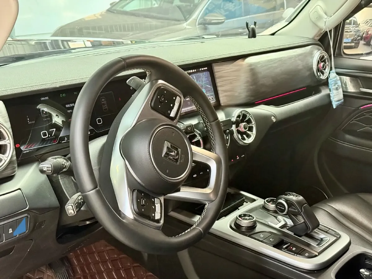 2024 Tank 300 2.0T 227HP L4 8AT,autocango,china used car exporter,china ev exporter,chinese used car exporter,chinese used ev exporter