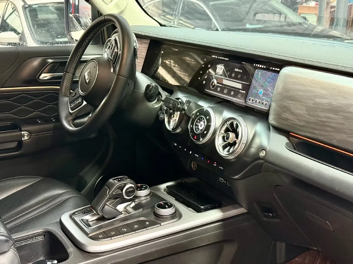 2024 Tank 300 2.0T 227HP L4 8AT,autocango,china used car exporter,china ev exporter,chinese used car exporter,chinese used ev exporter