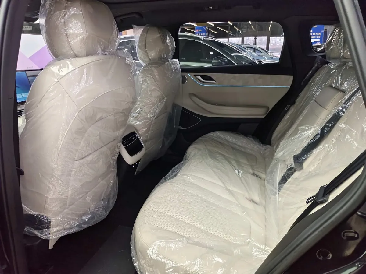 2026 Exceed ET5 REEV 156HP REEV,autocango,china used car exporter,china ev exporter,chinese used car exporter,chinese used ev exporter