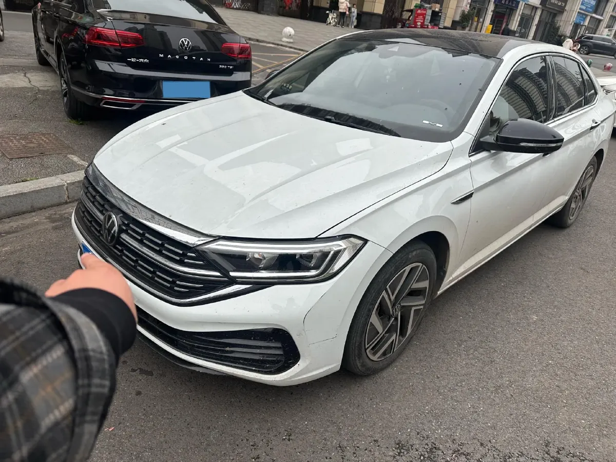 2023 Volkswagen Sagitar 1.5T 160HP L4 7DCT,autocango,china used car exporter,china ev exporter,chinese used car exporter,chinese used ev exporter