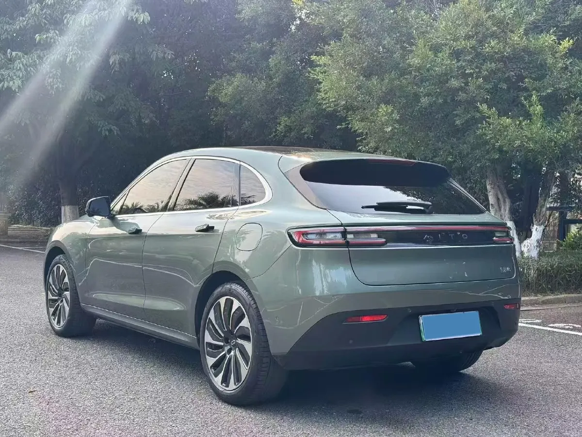 2022 JMC YuHu 7 2.0T 141HP L4 8AT,autocango,china used car exporter,china ev exporter,chinese used car exporter,chinese used ev exporter