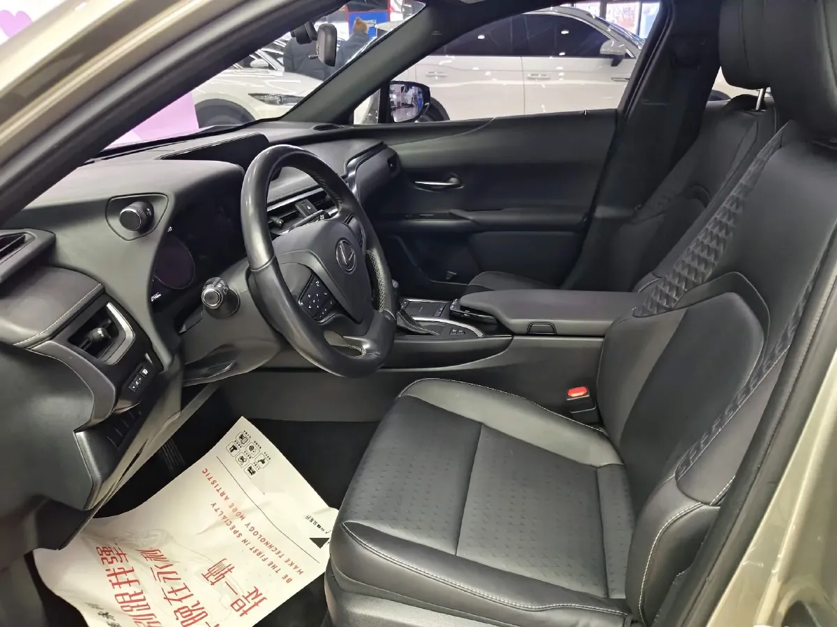 2019 Lexus UX 2.0L 146HP L4 E-CVT Hybrid,autocango,china used car exporter,china ev exporter,chinese used car exporter,chinese used ev exporter