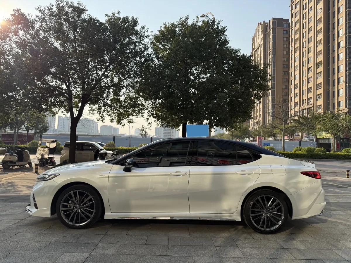 2024 Toyota Camry 2.5L 185HP L4 E-CVT Hybrid,autocango,china used car exporter,china ev exporter,chinese used car exporter,chinese used ev exporter