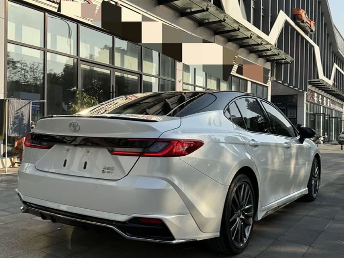 2024 Toyota Camry 2.5L 185HP L4 E-CVT Hybrid,autocango,china used car exporter,china ev exporter,chinese used car exporter,chinese used ev exporter