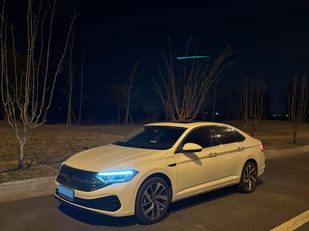 2023 Volkswagen Sagitar 1.5T 160HP L4 7DCT,autocango,china used car exporter,china ev exporter,chinese used car exporter,chinese used ev exporter