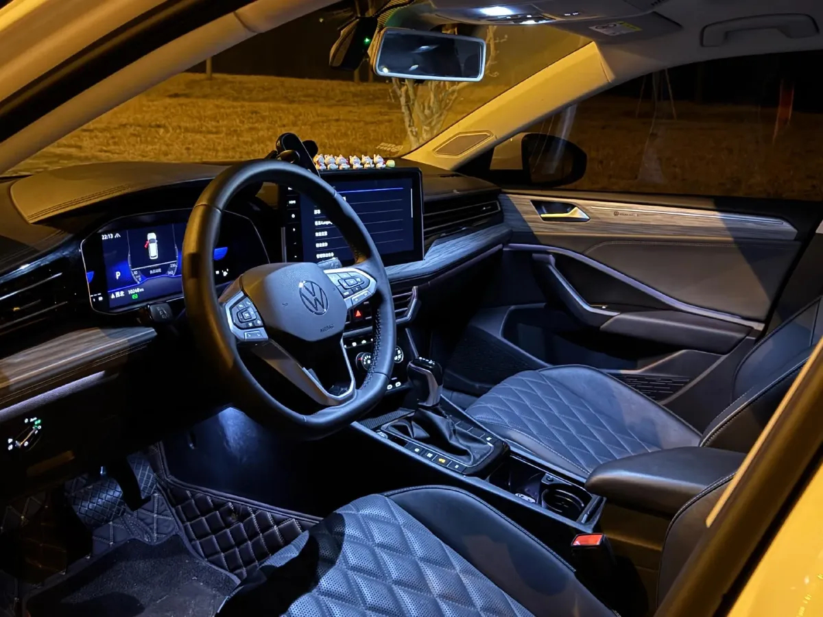 2023 Volkswagen Sagitar 1.5T 160HP L4 7DCT,autocango,china used car exporter,china ev exporter,chinese used car exporter,chinese used ev exporter