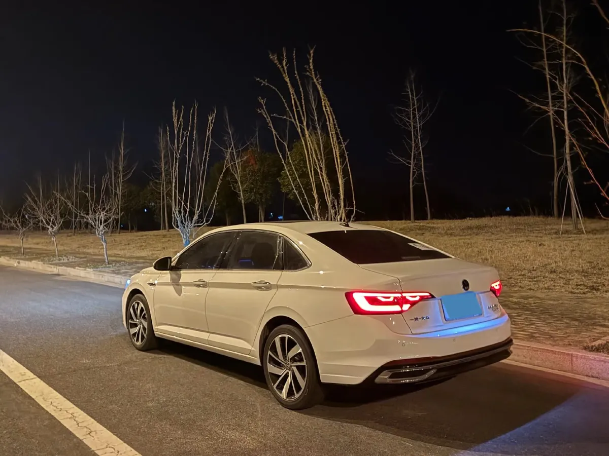 2023 Volkswagen Sagitar 1.5T 160HP L4 7DCT,autocango,china used car exporter,china ev exporter,chinese used car exporter,chinese used ev exporter