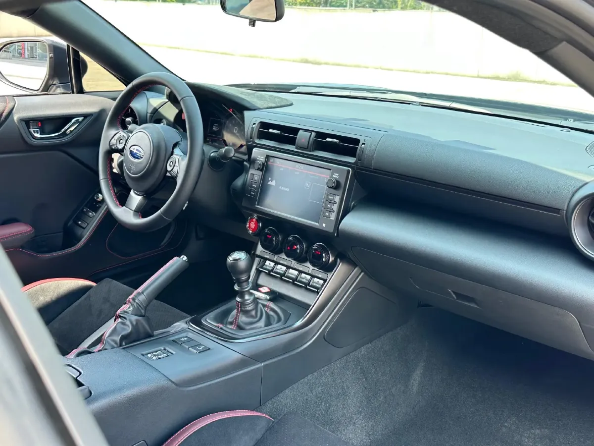 2025 Subaru BRZ 2.4L 234HP H4 6MT,autocango,china used car exporter,china ev exporter,chinese used car exporter,chinese used ev exporter