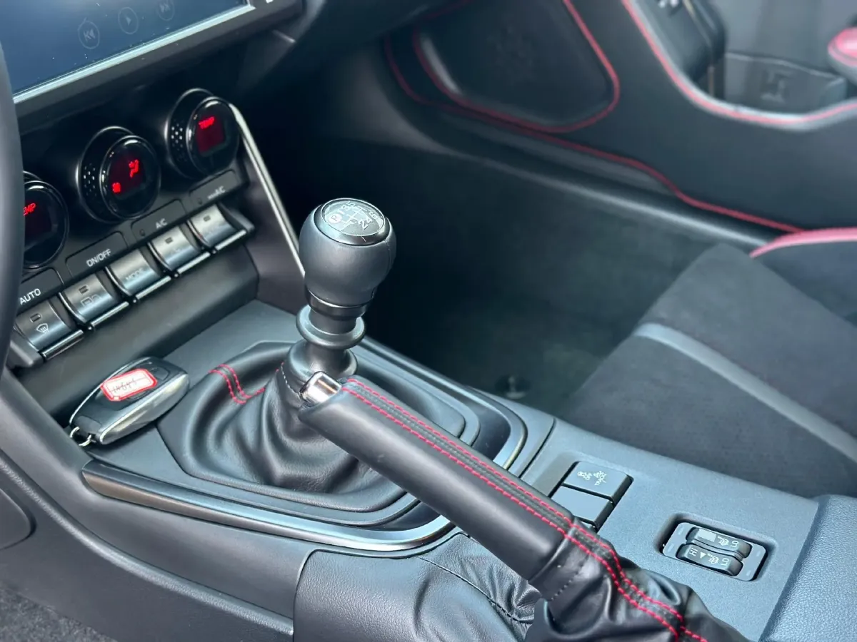 2025 Subaru BRZ 2.4L 234HP H4 6MT,autocango,china used car exporter,china ev exporter,chinese used car exporter,chinese used ev exporter