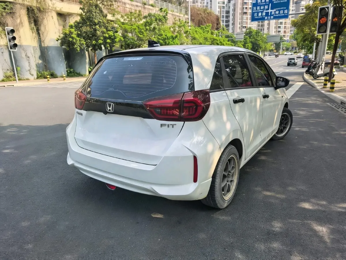 2021 Honda Fit 1.5L 131HP L4 CVT,autocango,china used car exporter,china ev exporter,chinese used car exporter,chinese used ev exporter