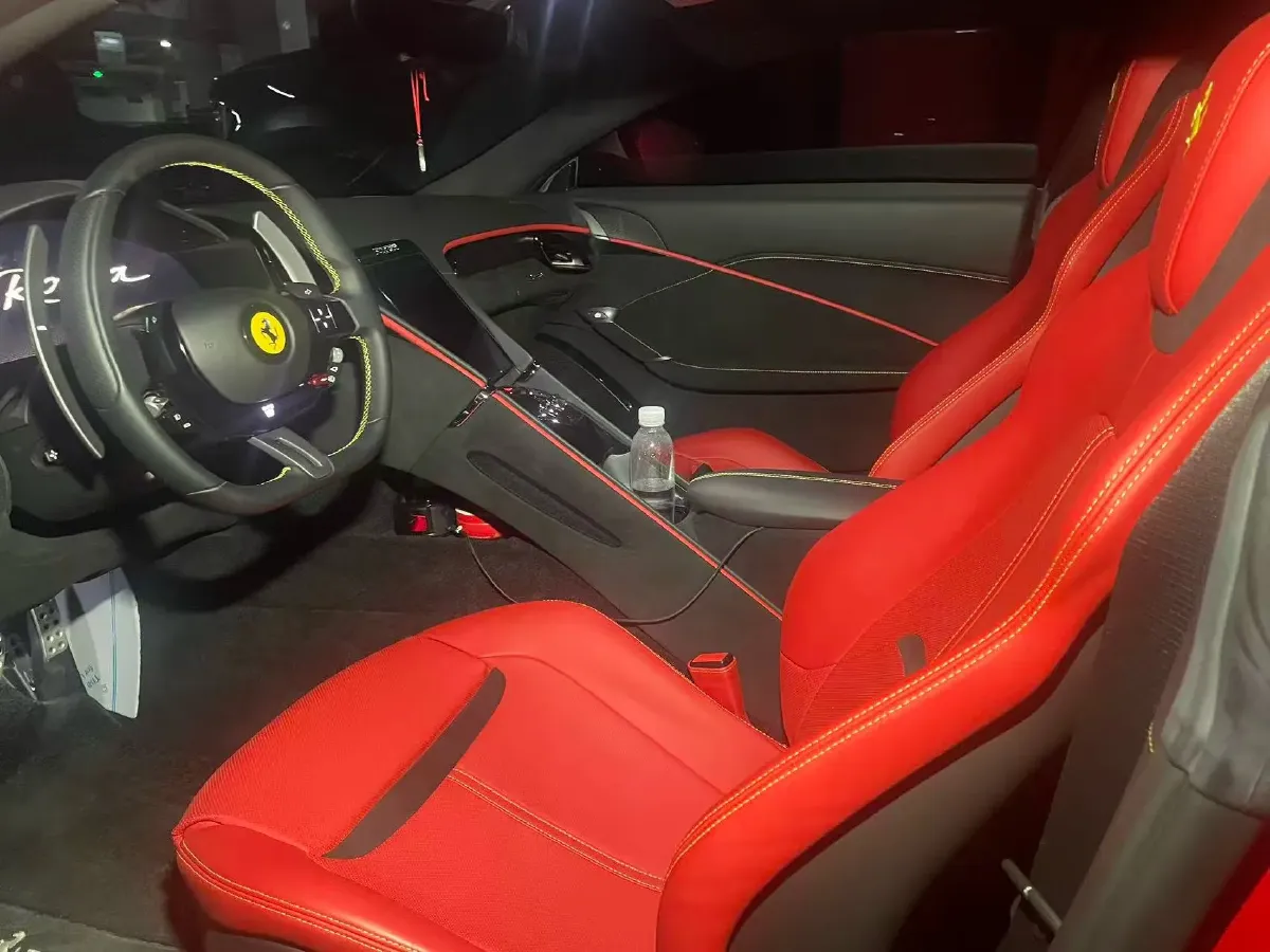 2020 Ferrari Roma 3.9T 620HP V8 8DCT,autocango,china used car exporter,china ev exporter,chinese used car exporter,chinese used ev exporter