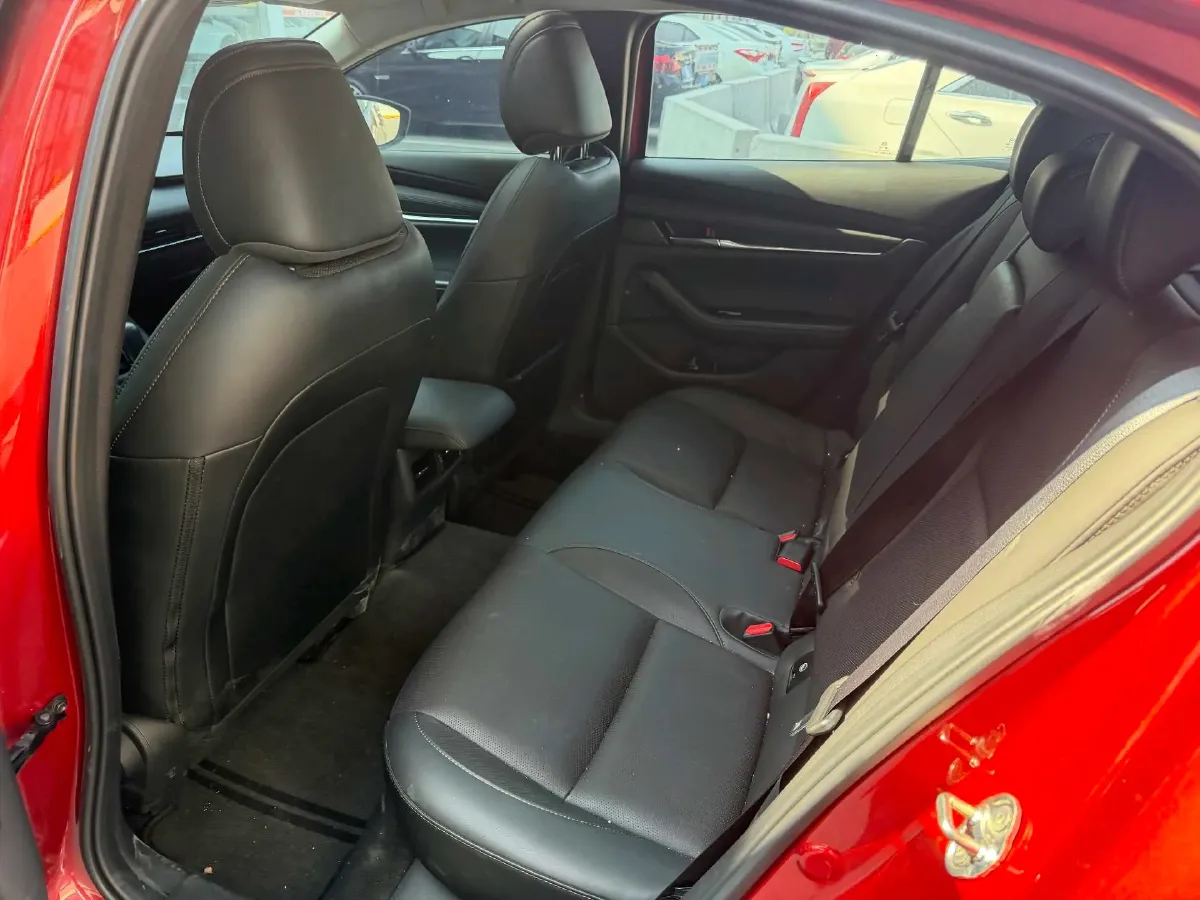 2022 Mazda 3 Axela 2.0L 158HP L4 6AT,autocango,china used car exporter,china ev exporter,chinese used car exporter,chinese used ev exporter