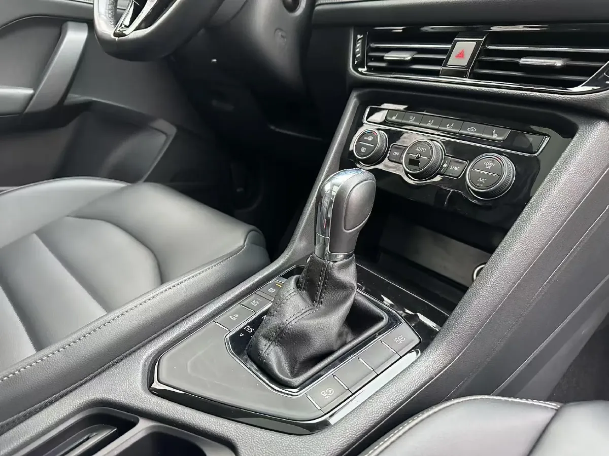 2020 Volkswagen Tharu 1.4T 150HP L4 7DCT,autocango,china used car exporter,china ev exporter,chinese used car exporter,chinese used ev exporter