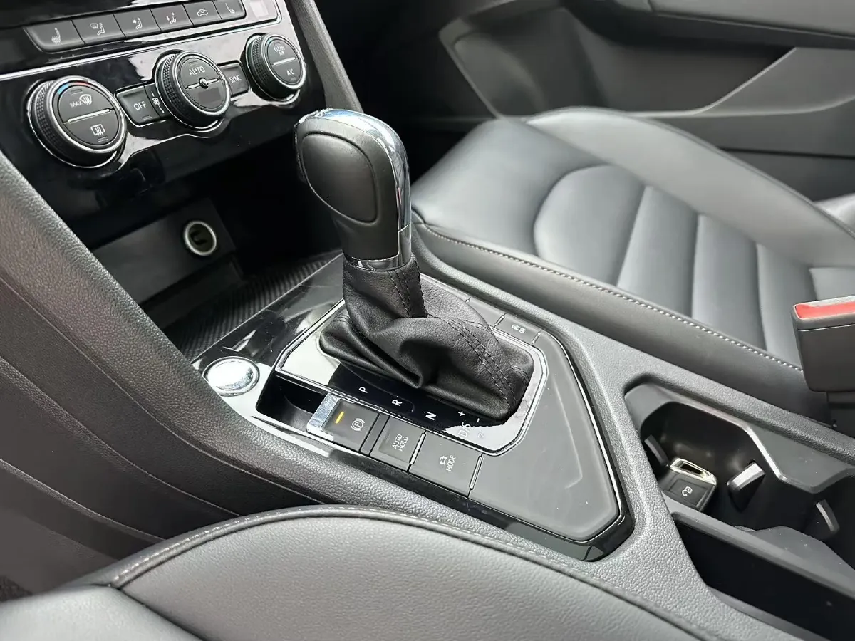 2020 Volkswagen Tharu 1.4T 150HP L4 7DCT,autocango,china used car exporter,china ev exporter,chinese used car exporter,chinese used ev exporter