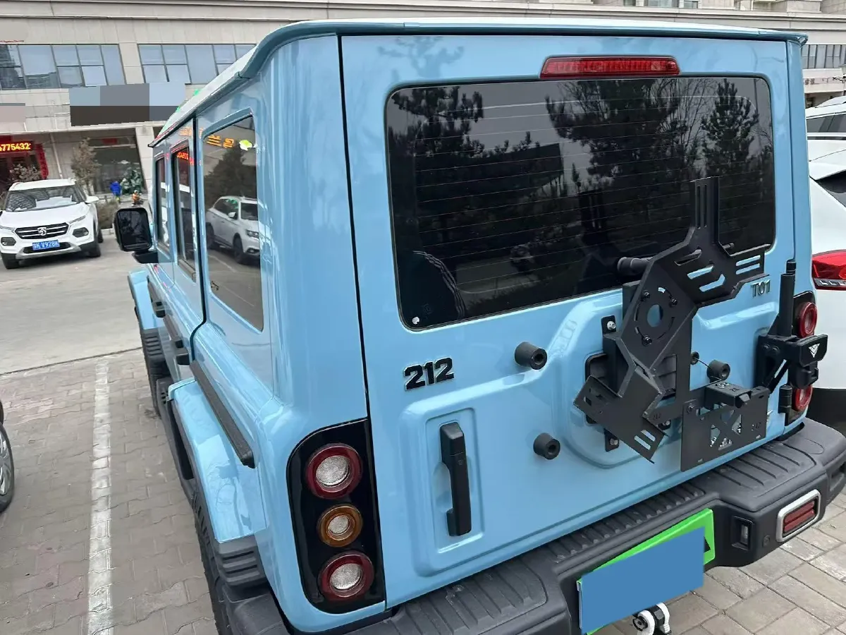 2025 212 212 T01 2.0T 252HP L4 8AT,autocango,china used car exporter,china ev exporter,chinese used car exporter,chinese used ev exporter