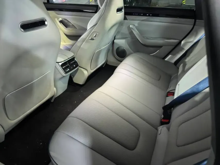 2024 Luxeed S7 BEV 100KWH,autocango,china used car exporter,china ev exporter,chinese used car exporter,chinese used ev exporter