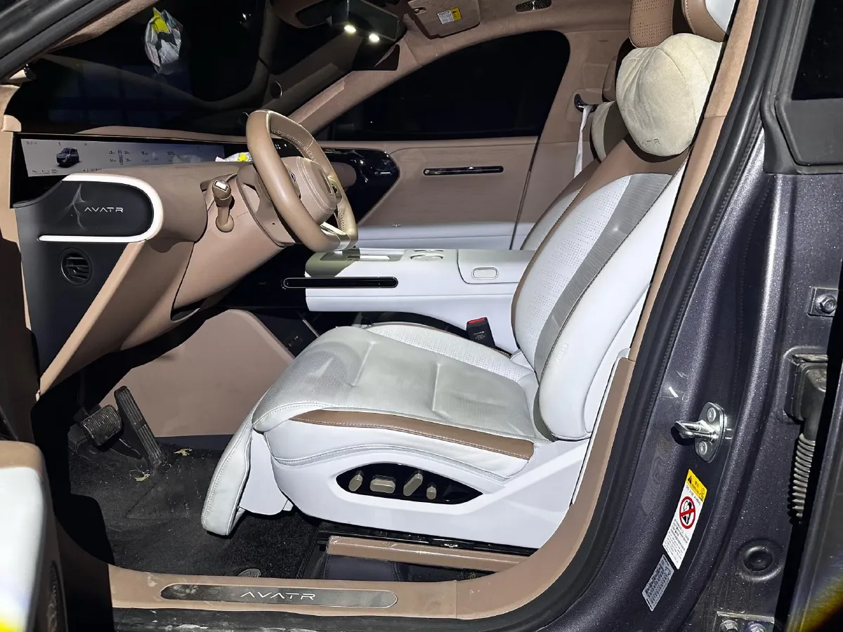 2024 Avatr 07 BEV 82.16KWH,autocango,china used car exporter,china ev exporter,chinese used car exporter,chinese used ev exporter