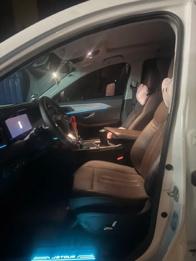 2021 Jetour X90 Plus 1.6T 197HP L4 7DCT,autocango,china used car exporter,china ev exporter,chinese used car exporter,chinese used ev exporter