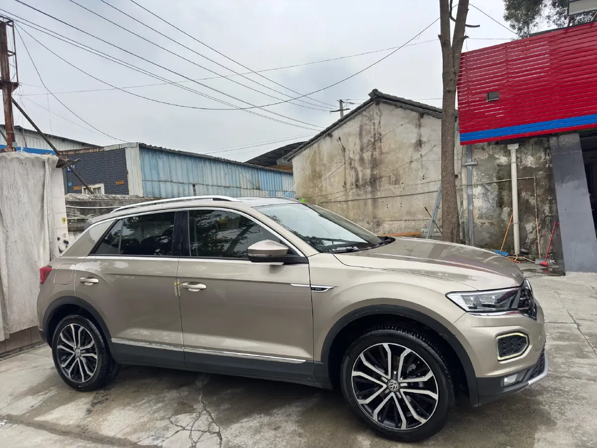 2019 Volkswagen T-Roc 1.4T 150HP L4 7DCT,autocango,china used car exporter,china ev exporter,chinese used car exporter,chinese used ev exporter