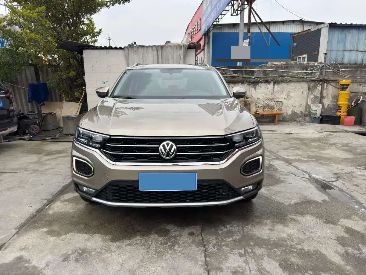 2019 Volkswagen T-Roc 1.4T 150HP L4 7DCT,autocango,china used car exporter,china ev exporter,chinese used car exporter,chinese used ev exporter