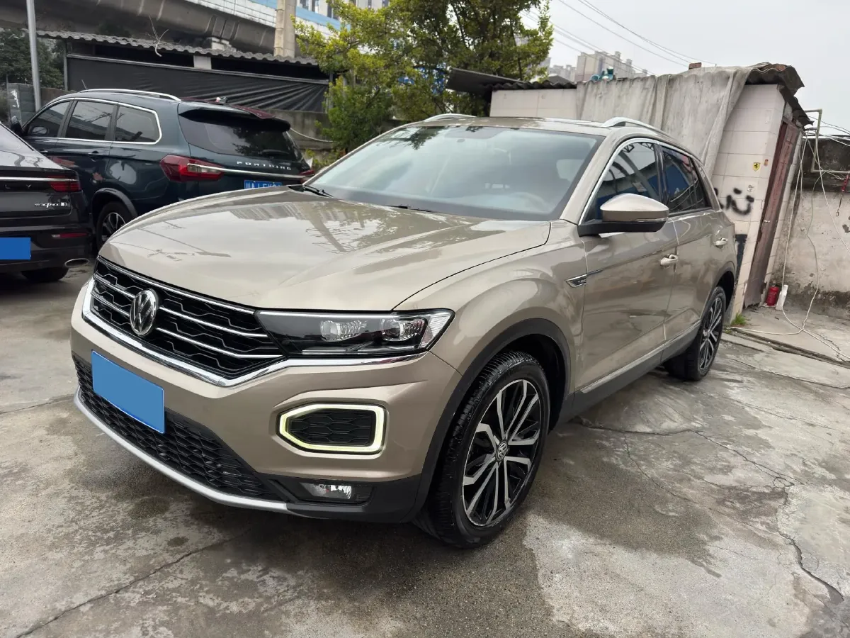 2019 Volkswagen T-Roc 1.4T 150HP L4 7DCT,autocango,china used car exporter,china ev exporter,chinese used car exporter,chinese used ev exporter