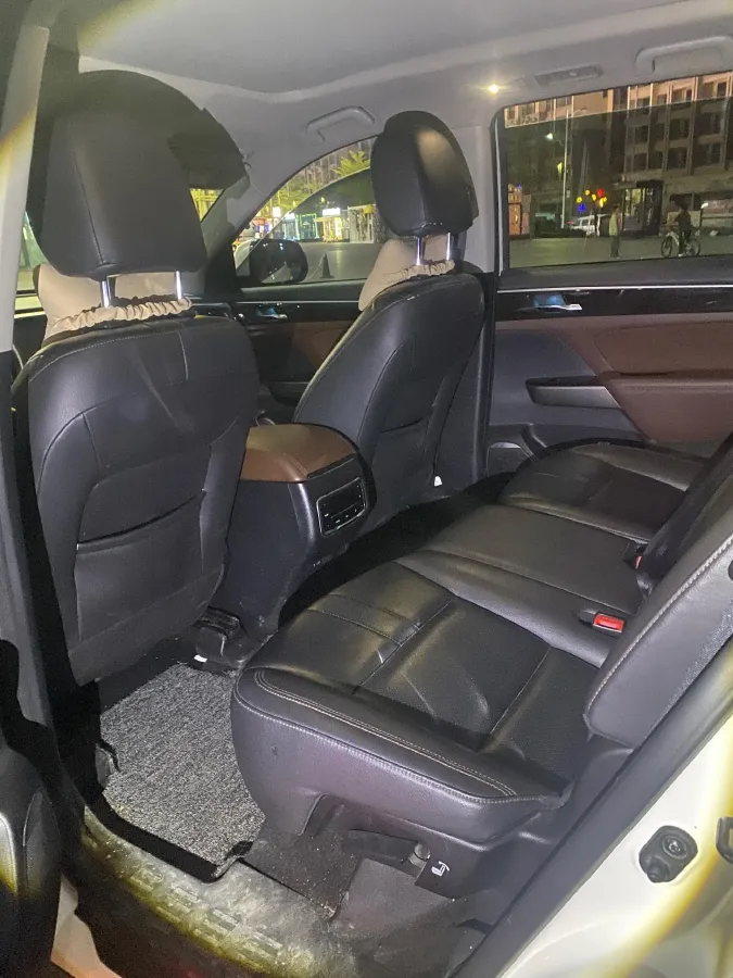 2017 GAC Trumpchi GS8 2.0T 201HP L4 6AT,autocango,china used car exporter,china ev exporter,chinese used car exporter,chinese used ev exporter