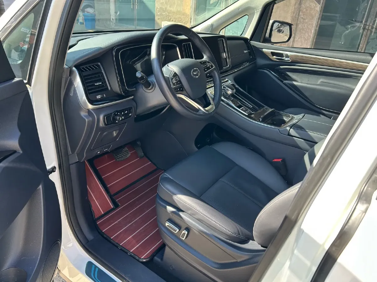 2021 GAC Trumpchi M8 2.0T 252HP L4 8AT,autocango,china used car exporter,china ev exporter,chinese used car exporter,chinese used ev exporter