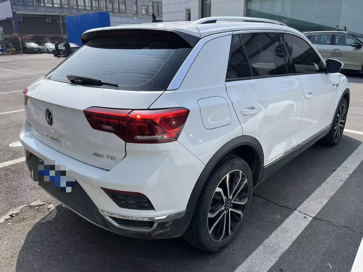 2022 Volkswagen T-Roc 1.4T 150HP L4 7DCT,autocango,china used car exporter,china ev exporter,chinese used car exporter,chinese used ev exporter