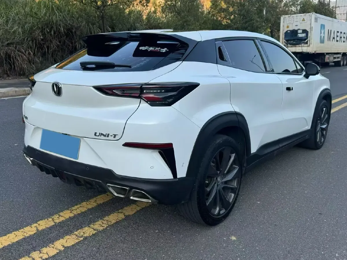 2020 ChangAn UNI-T 1.5T 180HP L4 7DCT,autocango,china used car exporter,china ev exporter,chinese used car exporter,chinese used ev exporter