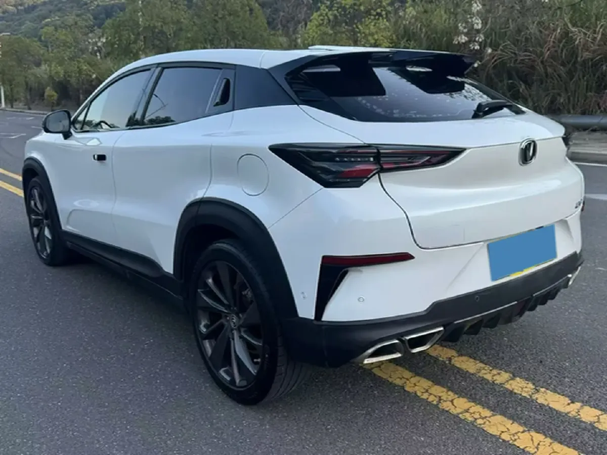 2020 ChangAn UNI-T 1.5T 180HP L4 7DCT,autocango,china used car exporter,china ev exporter,chinese used car exporter,chinese used ev exporter