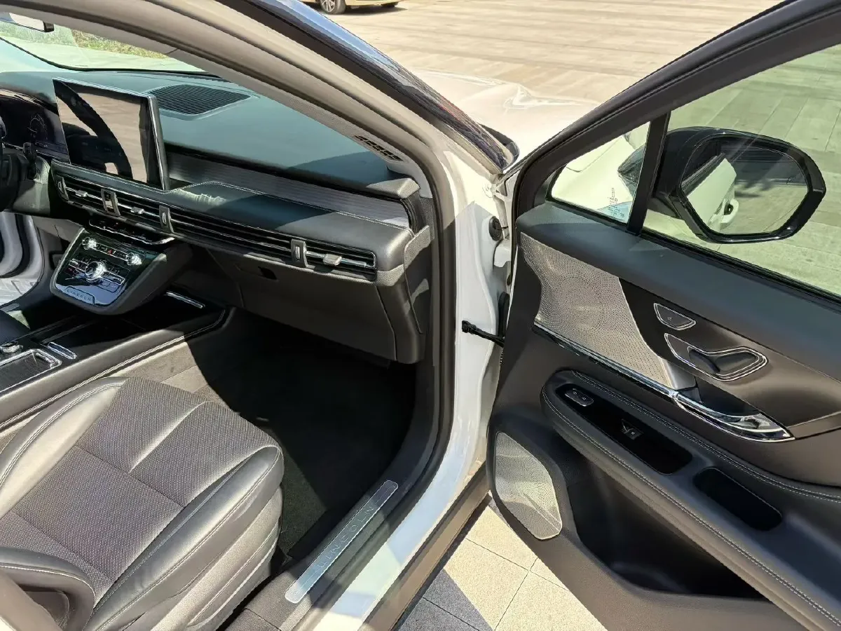 2021 Lincoln Corsair 2.0T 245HP L4 8AT,autocango,china used car exporter,china ev exporter,chinese used car exporter,chinese used ev exporter