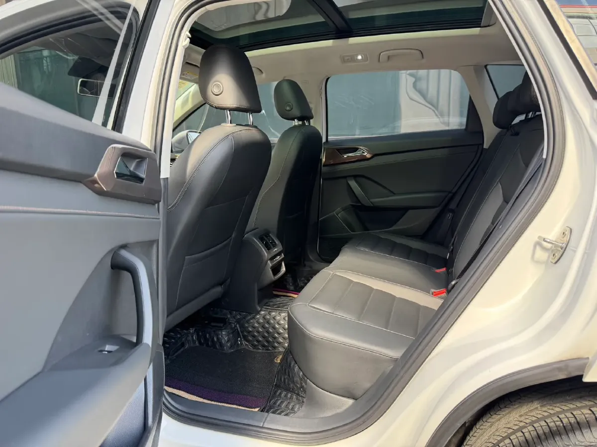 2021 Volkswagen Tharu 1.4T 150HP L4 7DCT,autocango,china used car exporter,china ev exporter,chinese used car exporter,chinese used ev exporter