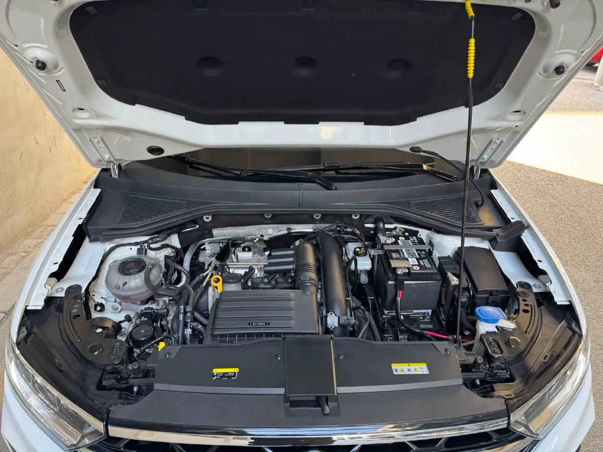 2023 Volkswagen T-Roc 1.4T 150HP L4 7DCT,autocango,china used car exporter,china ev exporter,chinese used car exporter,chinese used ev exporter