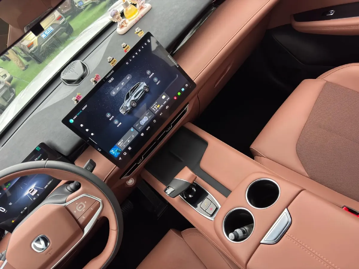 2025 ChangAn UNI-Z 1.5T 188HP L4 7DCT,autocango,china used car exporter,china ev exporter,chinese used car exporter,chinese used ev exporter