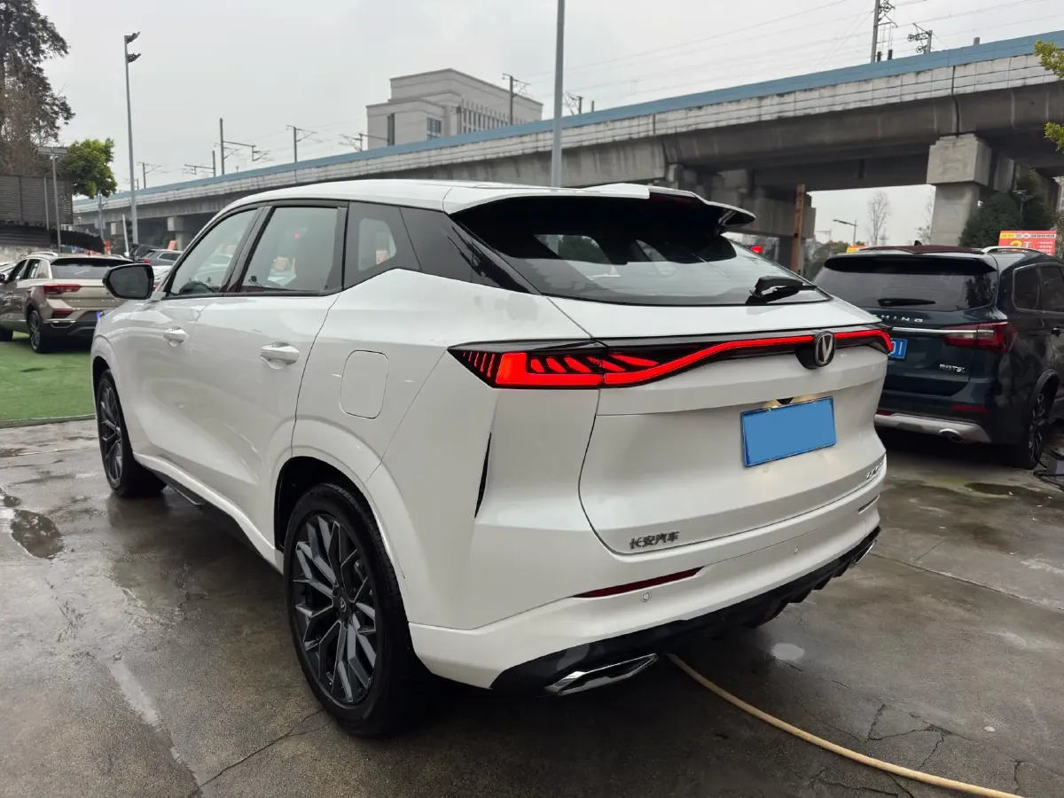 2025 ChangAn UNI-Z 1.5T 188HP L4 7DCT,autocango,china used car exporter,china ev exporter,chinese used car exporter,chinese used ev exporter