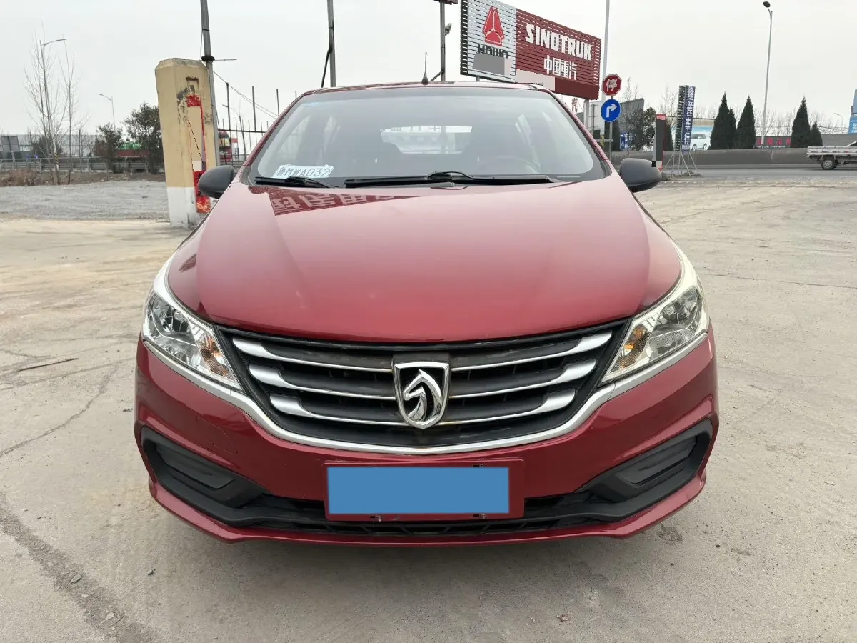 2016 BaoJun 310 1.2L 82HP L4 5MT,autocango,china used car exporter,china ev exporter,chinese used car exporter,chinese used ev exporter
