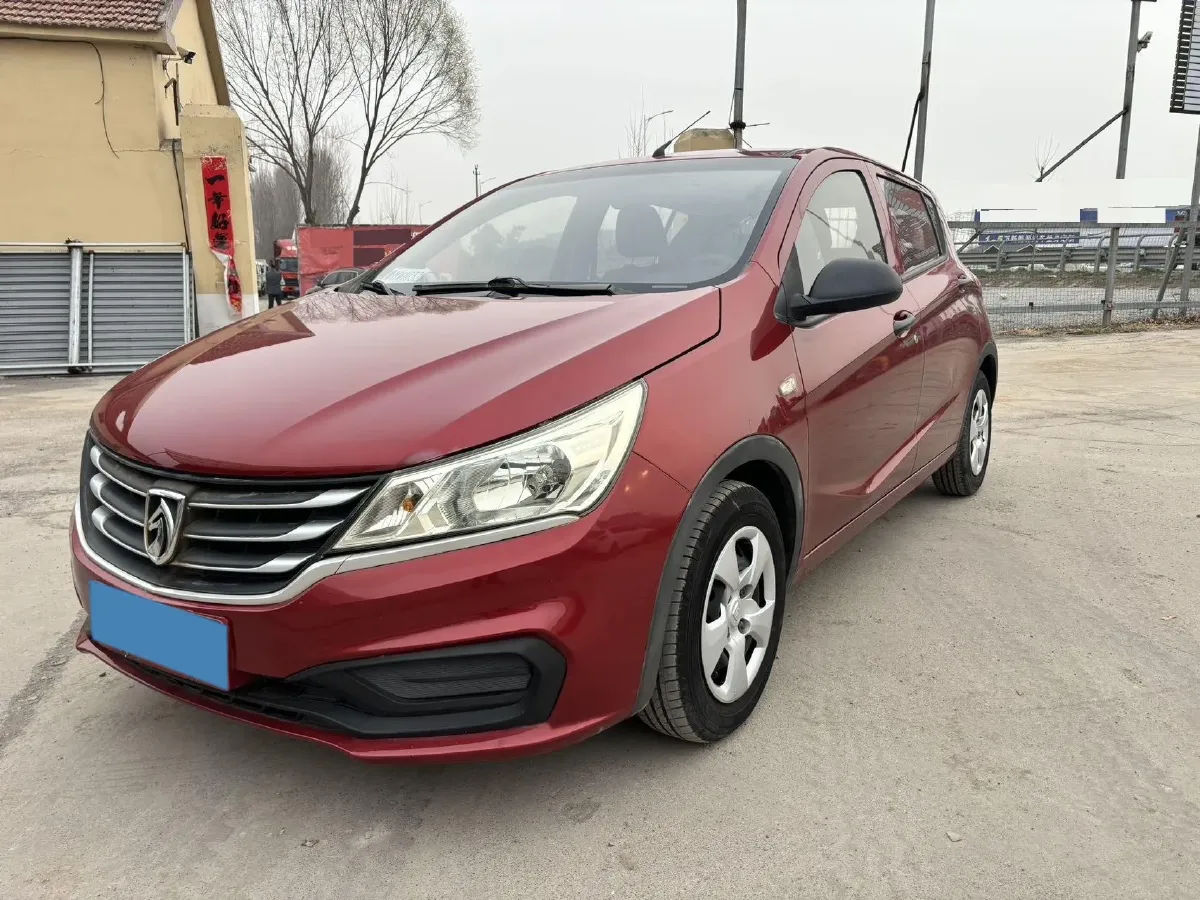 2016 BaoJun 310 1.2L 82HP L4 5MT,autocango,china used car exporter,china ev exporter,chinese used car exporter,chinese used ev exporter