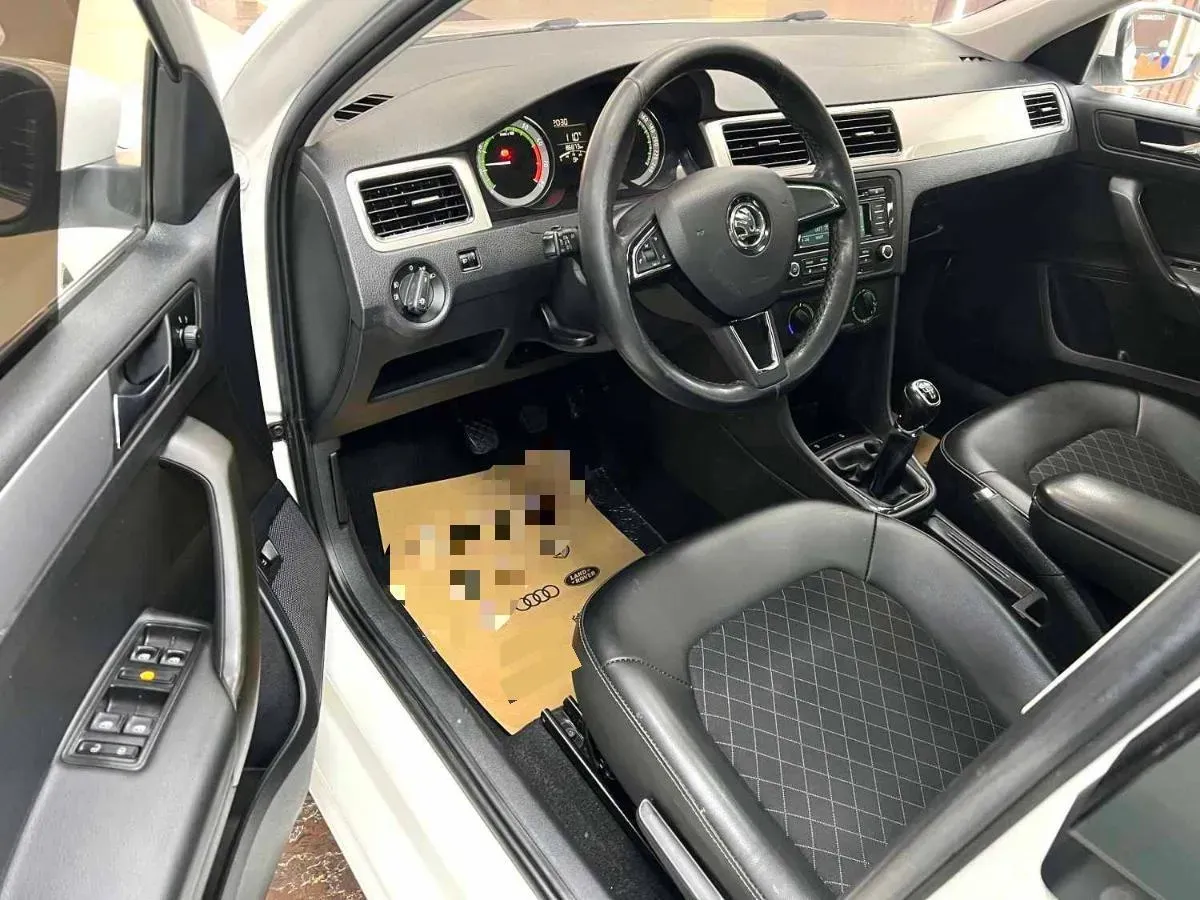 2019 SWM G01 1.5T 156HP L4 6MT,autocango,china used car exporter,china ev exporter,chinese used car exporter,chinese used ev exporter