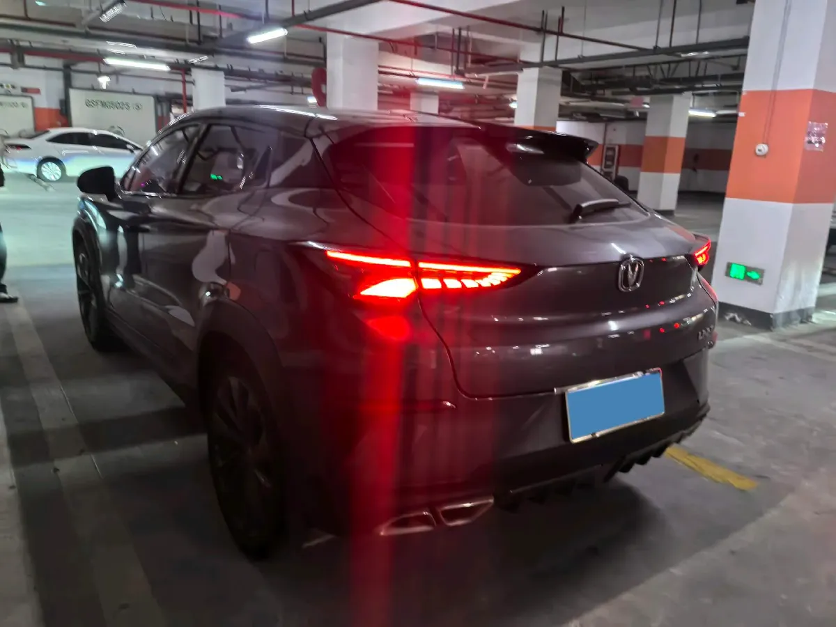 2020 ChangAn UNI-T 1.5T 180HP L4 7DCT,autocango,china used car exporter,china ev exporter,chinese used car exporter,chinese used ev exporter