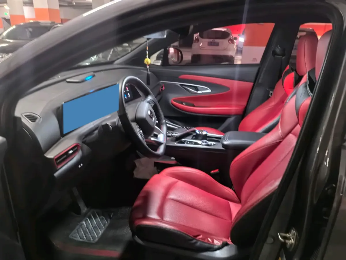 2020 ChangAn UNI-T 1.5T 180HP L4 7DCT,autocango,china used car exporter,china ev exporter,chinese used car exporter,chinese used ev exporter