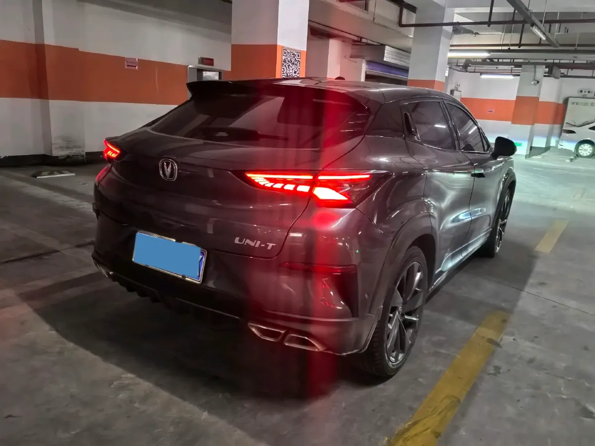 2020 ChangAn UNI-T 1.5T 180HP L4 7DCT,autocango,china used car exporter,china ev exporter,chinese used car exporter,chinese used ev exporter