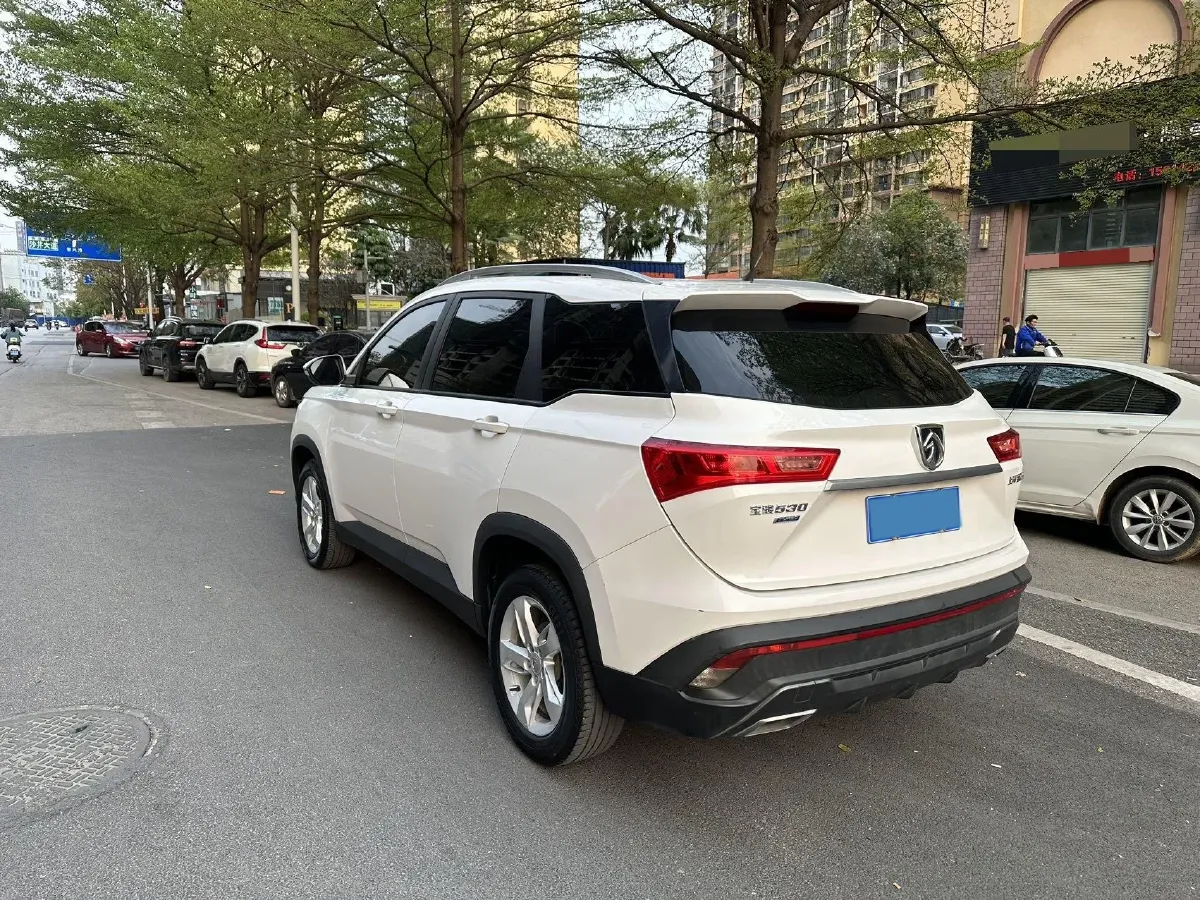 2018 BaoJun 530 1.5T 150HP L4 6MT,autocango,china used car exporter,china ev exporter,chinese used car exporter,chinese used ev exporter